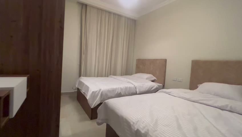 Twin bedroom
